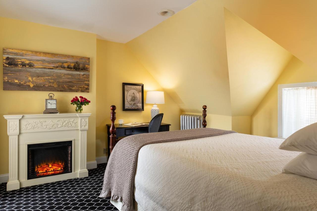Bed & Breakfast Cornerstone
