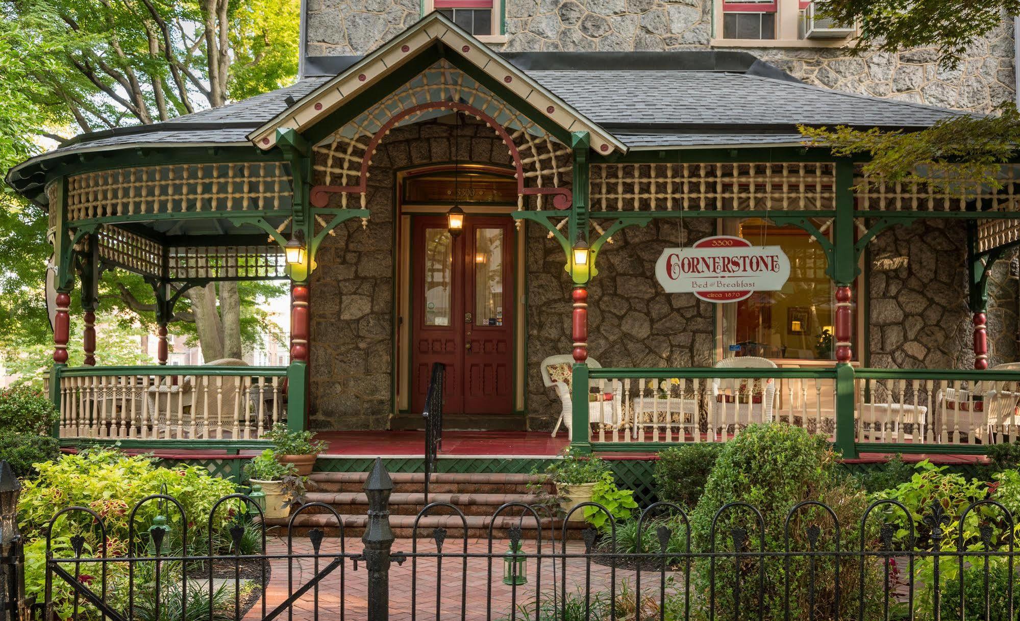 Bed & Breakfast Cornerstone